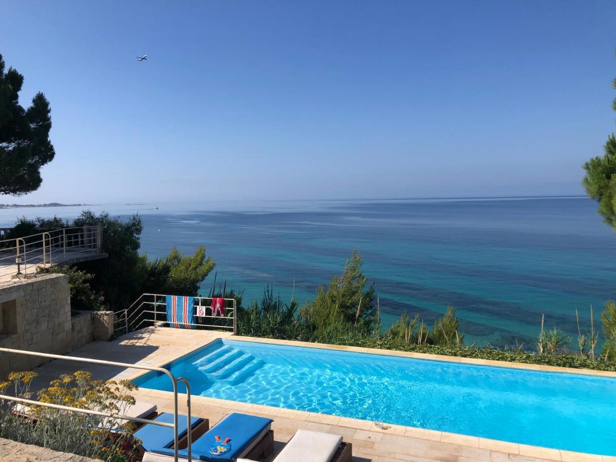 Villaparadiso Beach Front Villa Makris Gialos アルゴストリオン エクステリア 写真